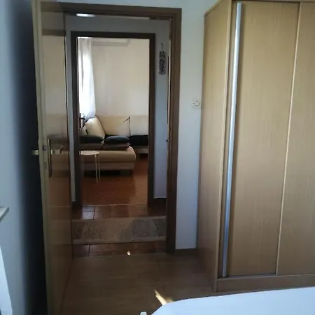 House B - With Spacious Terrace And Beautiful View *