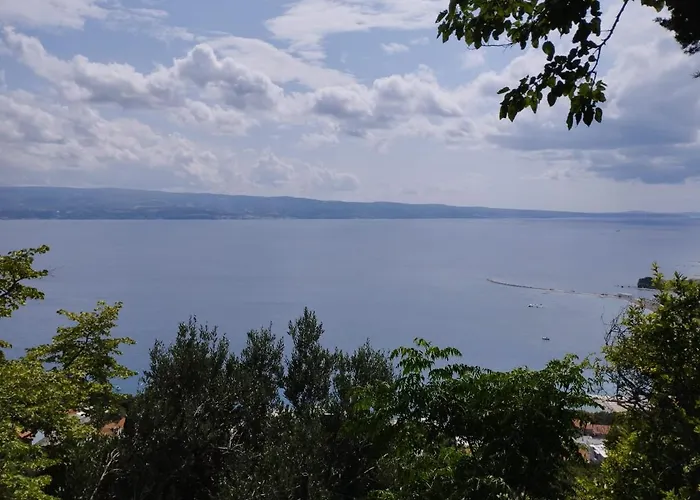 公寓 House B - With Spacious Terrace And Beautiful View 奥米什