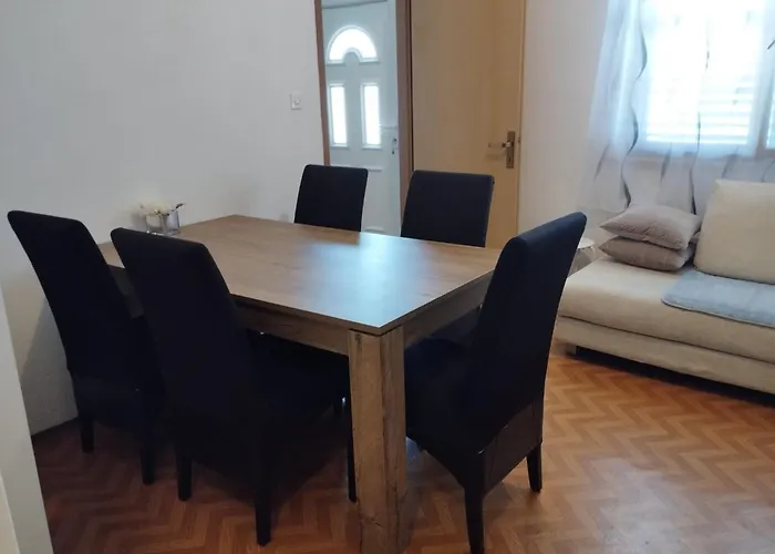 House B - With Spacious Terrace And Beautiful View *